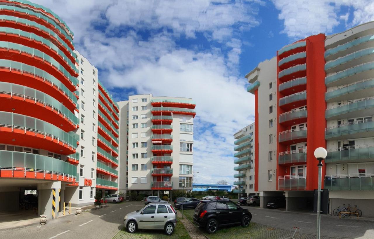 Royal Central Apartament Daire Oradea Dış mekan fotoğraf